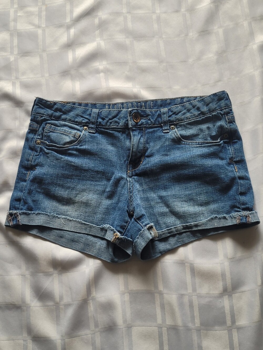 Aeropostale Lowrise Women's Blue Rolled-Hem Denim Shorts